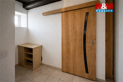 Prodej rodinného domu, 190 m² - 10