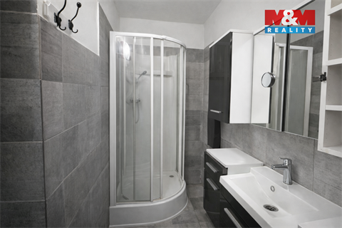 Prodej rodinného domu, 190 m² - 14