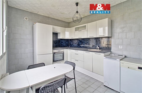 Prodej bytu 2+1, 61 m² 0