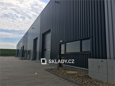 Pronájem skladu / haly, 237 m² - 2