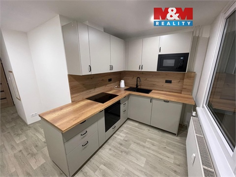 Pronájem bytu 2+1, 63 m² 0