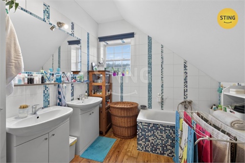 Prodej rodinného domu, 280 m² 16