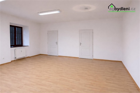 Pronájem kanceláře, 67 m² - 0