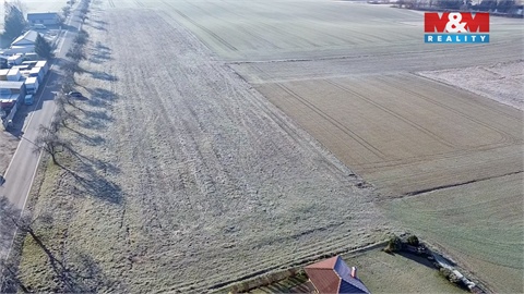 Prodej stavebního pozemku, 1 000 m² 8