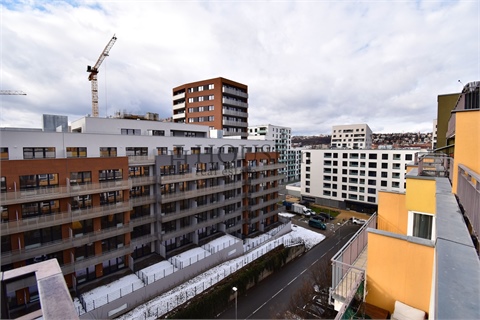 Pronájem bytu 3kk, 90 m² - 24