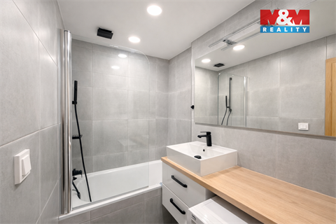 Pronájem bytu 5kk, 85 m² - 12