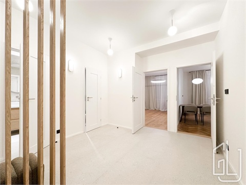 Pronájem bytu 3kk, 73 m² 2