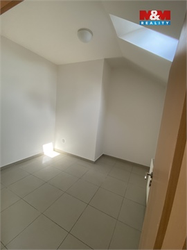 Pronájem bytu 1+1, 31 m² 8