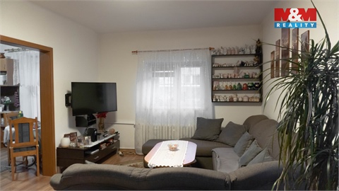 Prodej rodinného domu, 198 m² 2