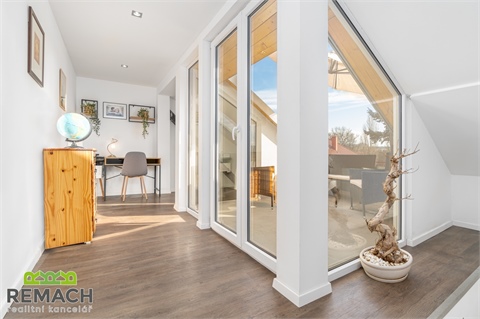 Pronájem bytu 4kk, 126 m² - 0