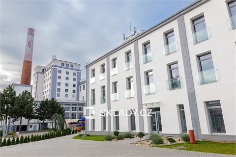 Pronájem skladu / haly, 300 m² 0