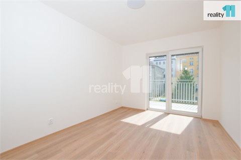 Pronájem bytu 2kk, 74 m² - 0