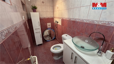 Prodej rodinného domu, 120 m² - 6