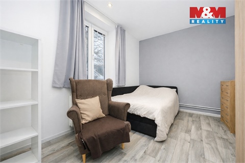 Prodej bytu 2+1, 60 m² 8