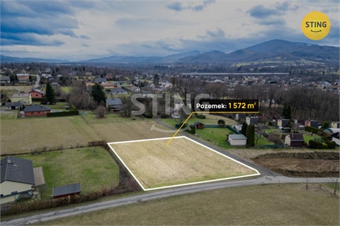 Prodej stavebního pozemku, 1 572 m² 0