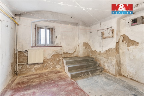 Prodej rodinného domu, 272 m² - 18