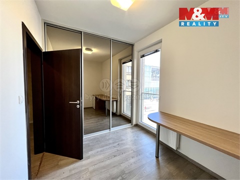 Prodej bytu 4kk, 90 m² 8
