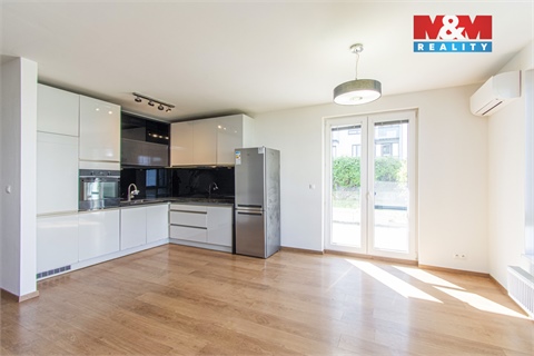 Prodej bytu 4kk, 105 m² - 0