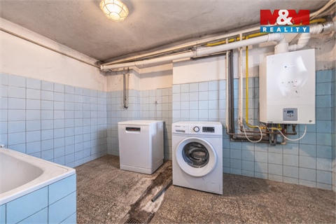 Prodej rodinného domu, 200 m² - 20