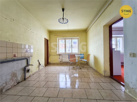 Prodej rodinného domu, 200 m² - 2