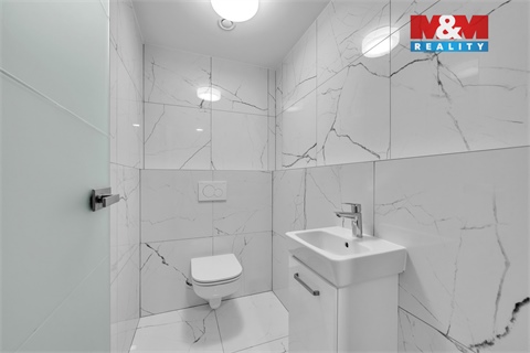 Pronájem bytu 2kk, 79 m² 18