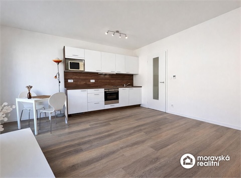 Pronájem bytu 1kk, 31 m² - 2
