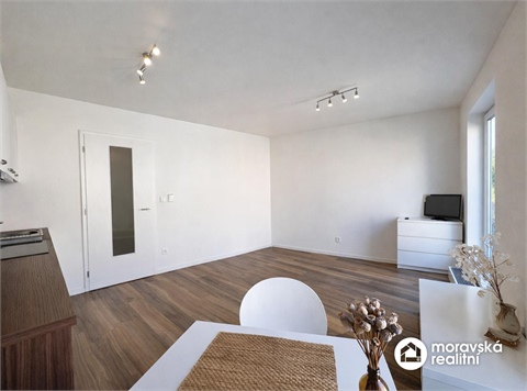 Pronájem bytu 1kk, 31 m² - 8