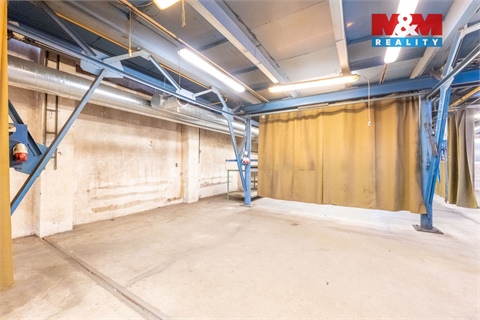 Prodej výrobního objektu, 714 m² 8