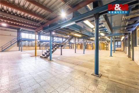 Prodej výrobního objektu, 714 m² 6