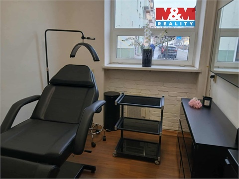 Pronájem obchodních prostor, 15 m² 0