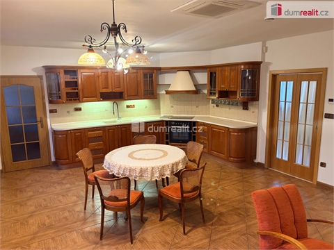 Pronájem bytu 6+1, 160 m² 0