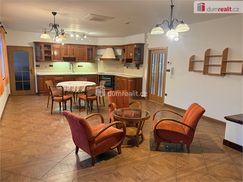 Pronájem bytu 6+1, 160 m² - 2