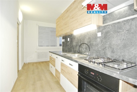 Pronájem bytu 3+1, 82 m² 0