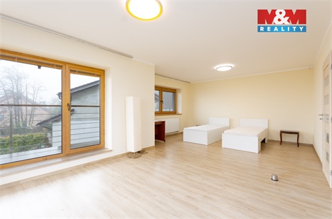 Pronájem rodinného domu, 200 m² - 8