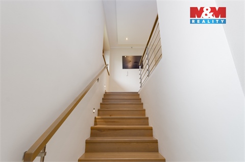 Pronájem rodinného domu, 200 m² 18