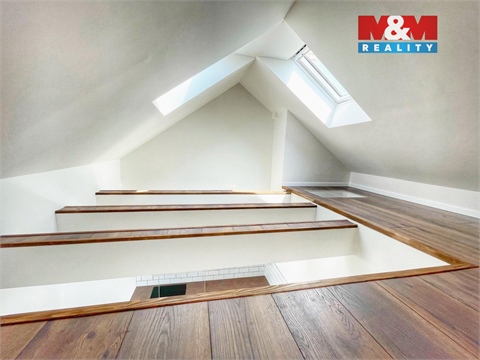 Prodej komerčního objektu, 246 m² 22