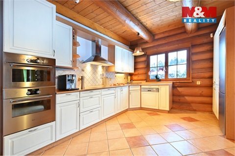 Prodej rodinného domu, 296 m² - 8