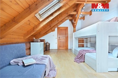 Prodej rodinného domu, 296 m² - 12