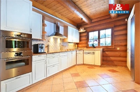 Prodej rodinného domu, 296 m² 4