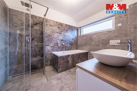 Prodej rodinného domu, 276 m² 10