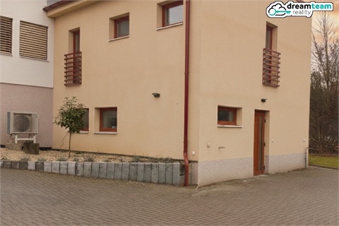 Pronájem bytu 3kk, 81 m² - 6