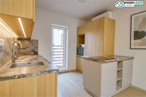 Pronájem bytu 3kk, 81 m² - 2