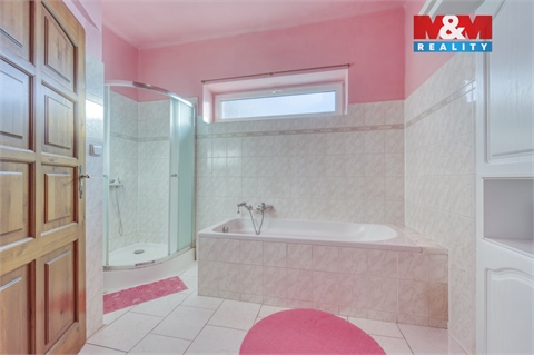 Prodej rodinného domu, 191 m² - 4