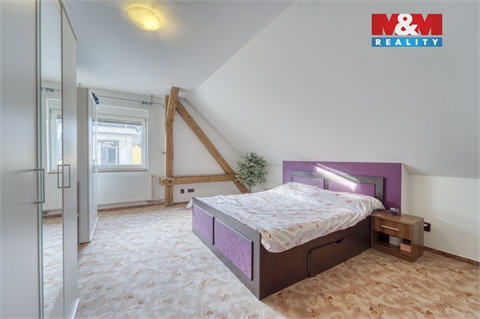 Prodej rodinného domu, 191 m² - 2