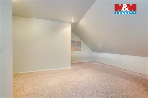 Prodej rodinného domu, 191 m² - 20