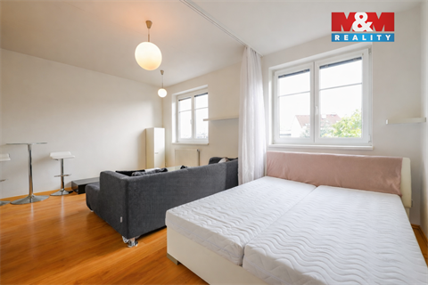 Pronájem bytu 1kk, 29 m² - 0