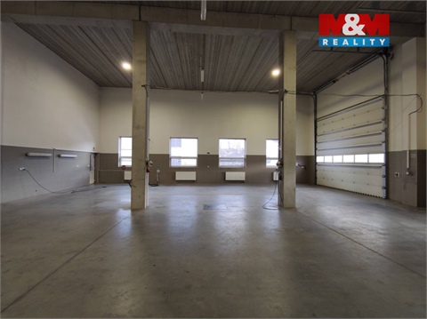 Pronájem výrobního objektu, 1 295 m² 2