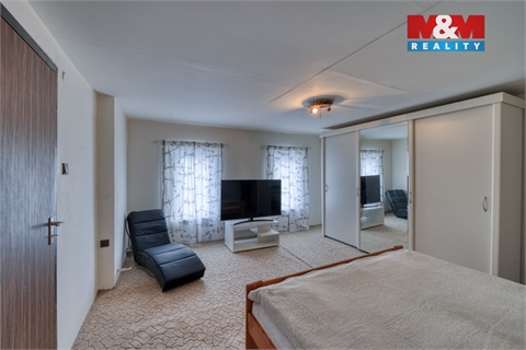 Prodej rodinného domu, 192 m² - 12