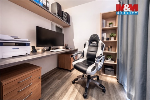 Prodej rodinného domu, 250 m² - 8