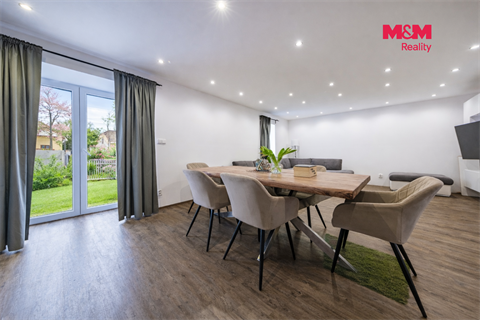 Prodej rodinného domu, 250 m² - 4